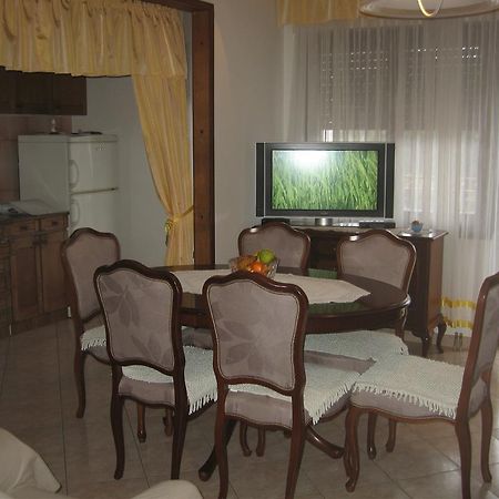 Apartments Nino Seget Vranjica Exterior photo