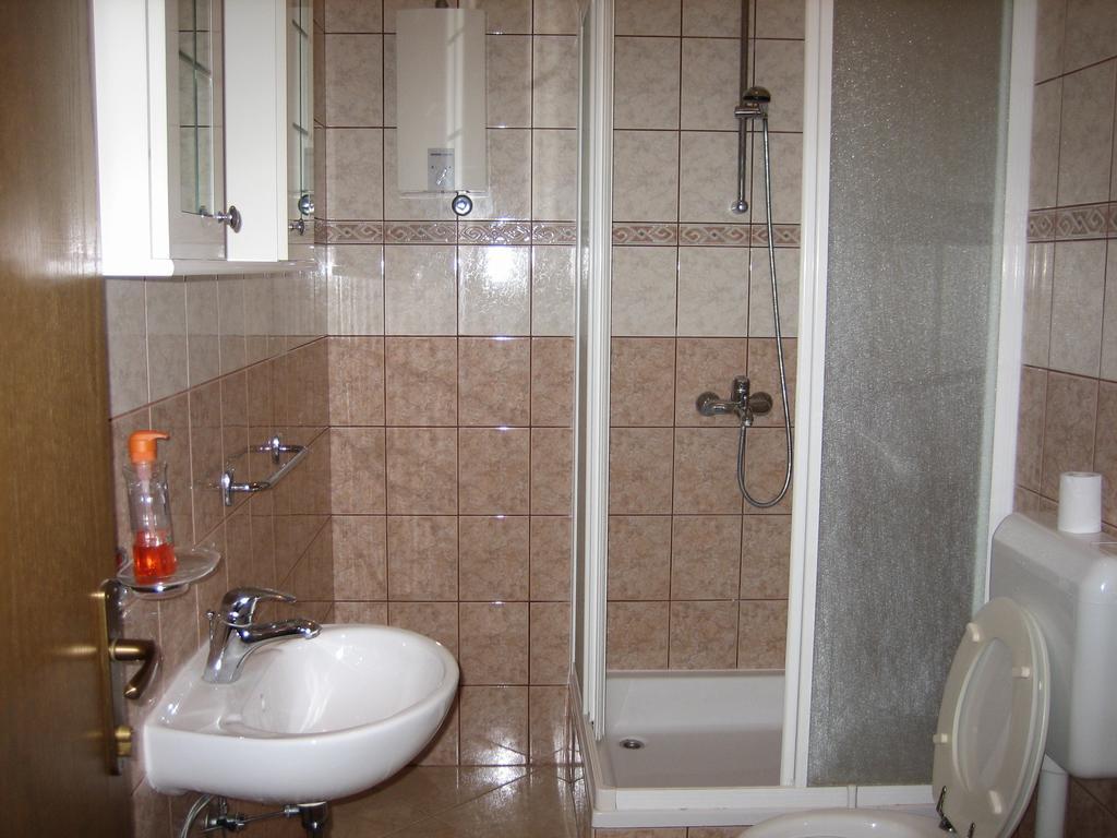 Apartments Nino Seget Vranjica Room photo