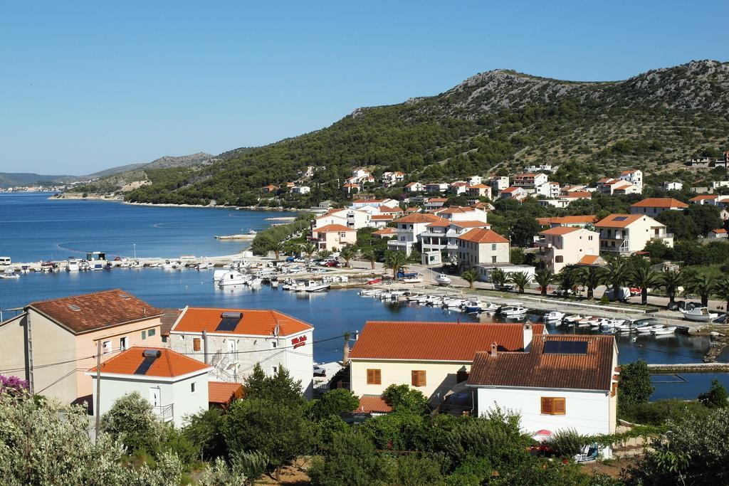 Apartments Nino Seget Vranjica Exterior photo